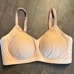 Like New Honeylove Silhouette Bra 1X